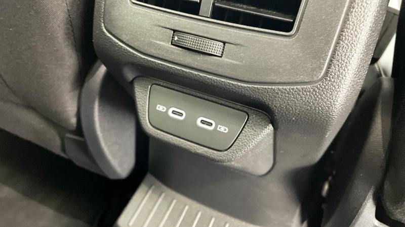 Used Volkswagen T-Roc 2023 for sale - 76146602: Photo 26