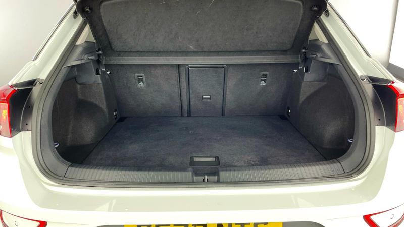Used Volkswagen T-Roc 2023 for sale - 76146602: Photo 29