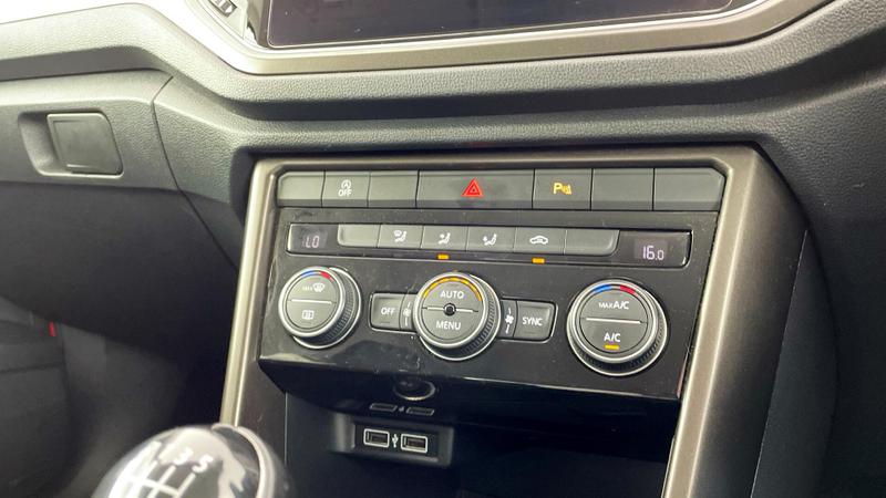 Used Volkswagen T-Roc 2018 for sale - 76476809: Photo 25