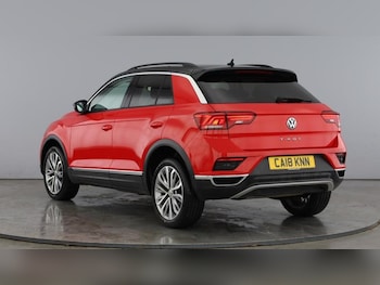 Used Volkswagen T-Roc 2018 for sale - 76476809: Photo
