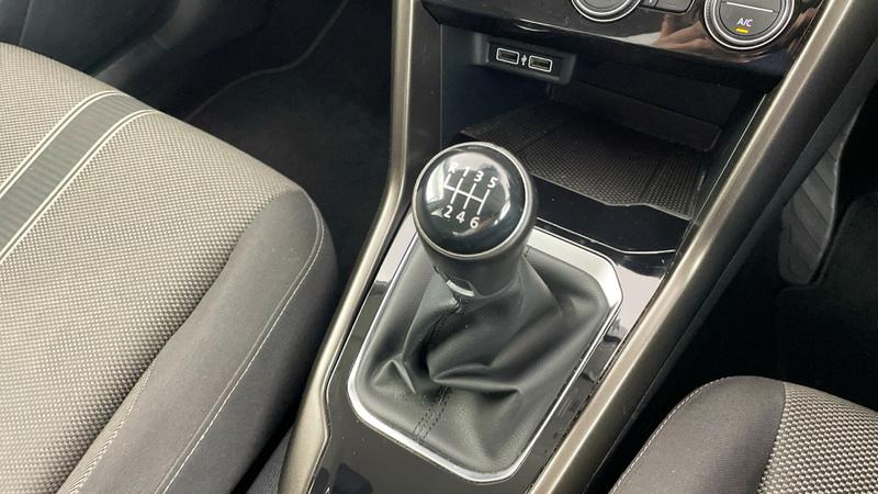 Used Volkswagen T-Roc 2018 for sale - 76476809: Photo 7