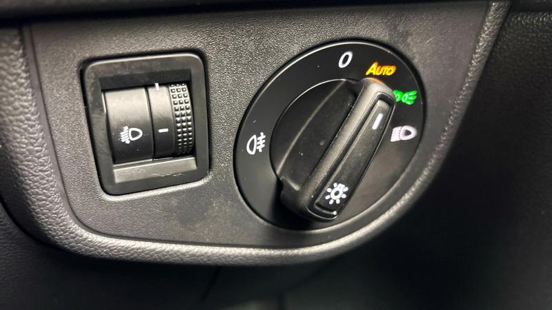 Used Volkswagen Polo 2024 for sale - 77161119: Photo 24