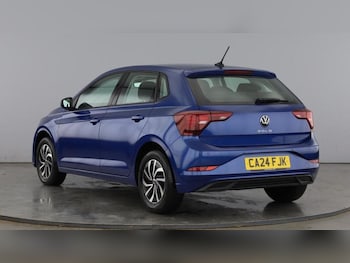 Used Volkswagen Polo 2024 for sale - 77161119: Photo