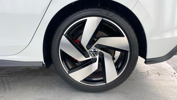 Used Volkswagen Golf 2023 for sale - 75084401: Photo 32