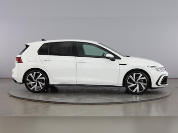 Used Volkswagen Golf 2024 for sale - 77339939: Photo