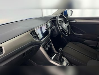 Used Volkswagen T-Roc 2020 for sale - 75791993: Photo