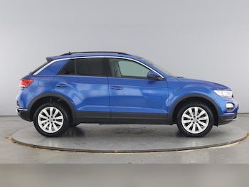 Used Volkswagen T-Roc 2020 for sale - 75791993: Photo