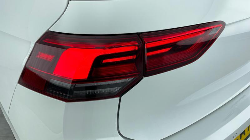 Used Volkswagen Golf 2022 for sale - 76156794: Photo 32