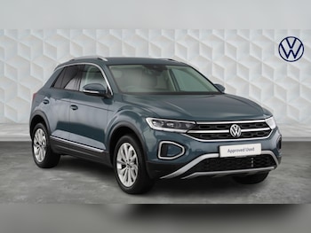 Used Volkswagen T-Roc 2024 for sale - 78300680: Photo