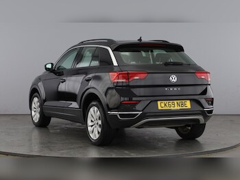 Used Volkswagen T-Roc 2019 for sale - 77708333: Photo