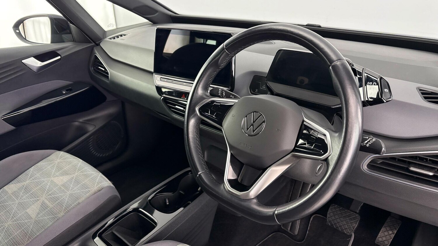 Used Volkswagen ID.3 2021 for sale - 77639479: Photo 6