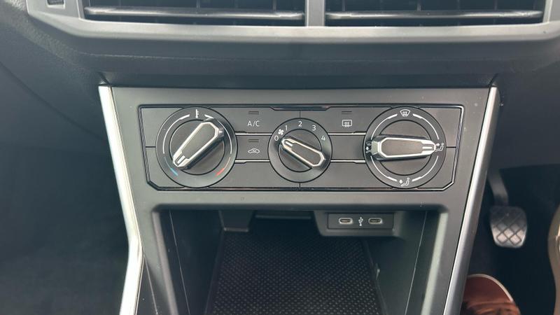 Used Volkswagen Polo 2024 for sale - 75453824: Photo 30