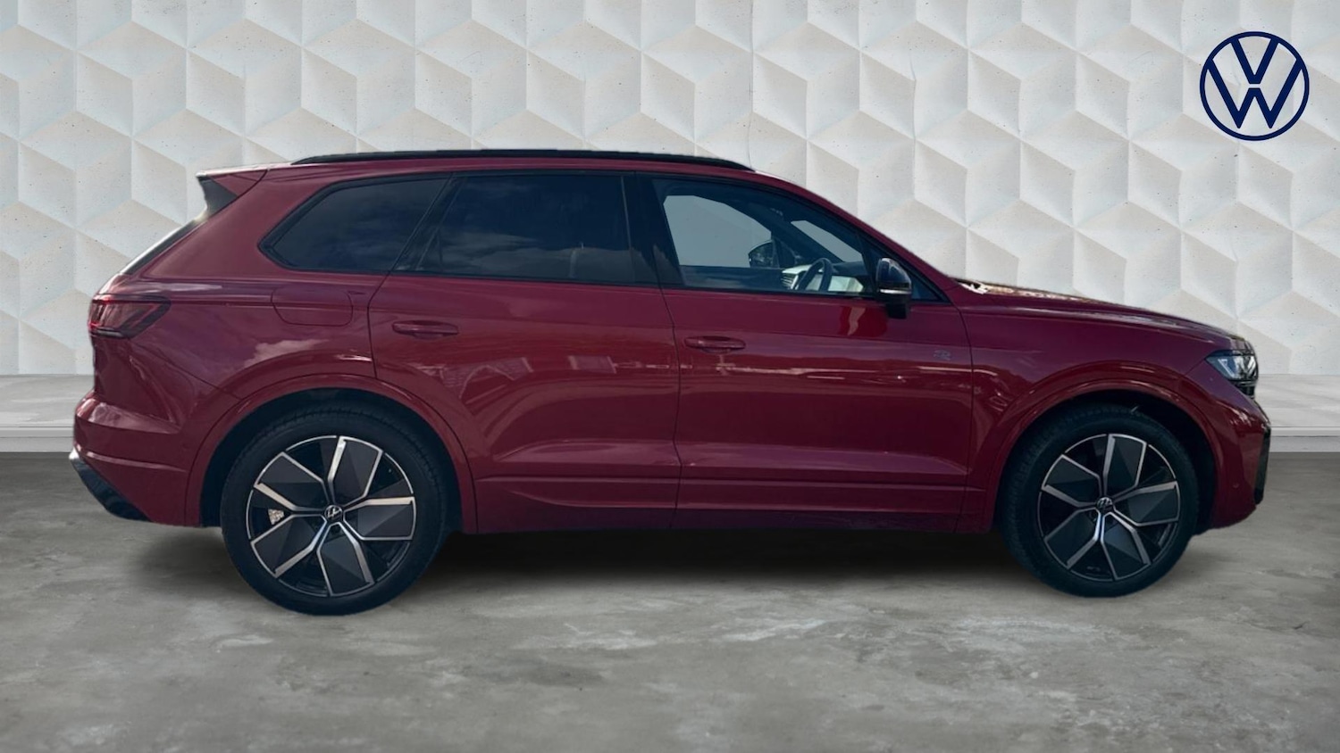 Used Volkswagen Touareg 2025 for sale - 77515876: Photo 4