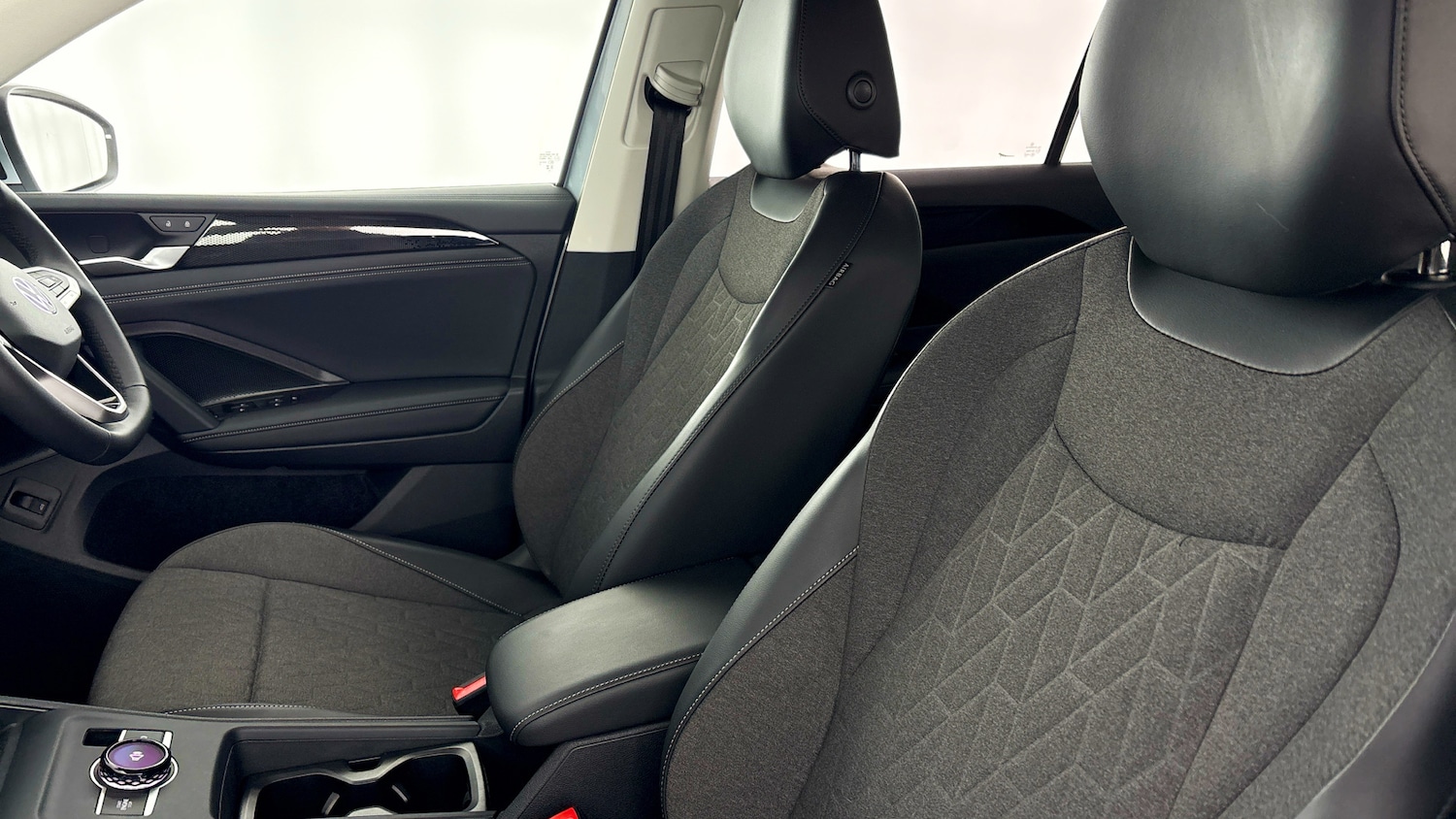 Used Volkswagen Tiguan 2025 for sale - 77746016: Photo 36