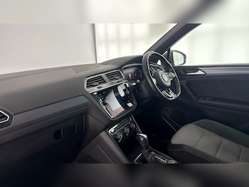 Used Volkswagen Tiguan 2019 for sale - 79299250: Photo
