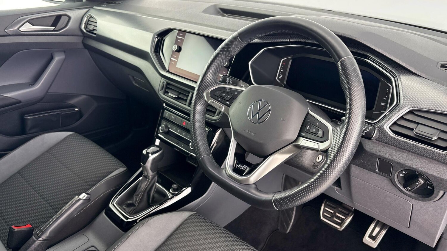 Used Volkswagen T-Cross 2021 for sale - 77602847: Photo 6