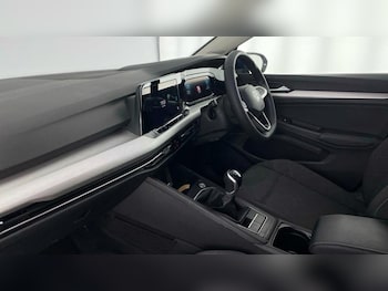 Used Volkswagen Golf 2023 for sale - 76476817: Photo