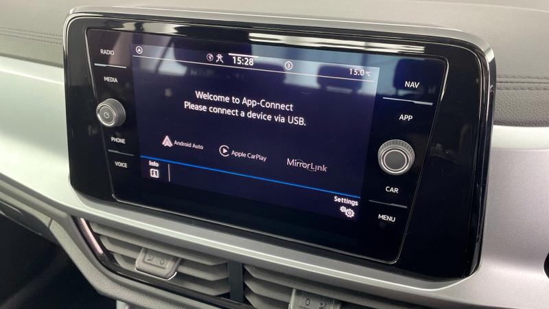 Used Volkswagen T-Roc 2022 for sale - 76452749: Photo 15