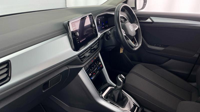 Used Volkswagen T-Roc 2022 for sale - 76452749: Photo 2