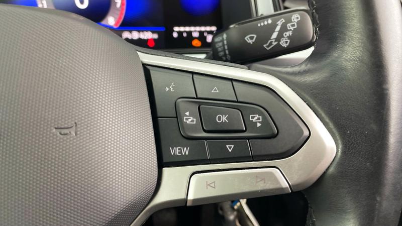 Used Volkswagen T-Roc 2022 for sale - 76452749: Photo 24