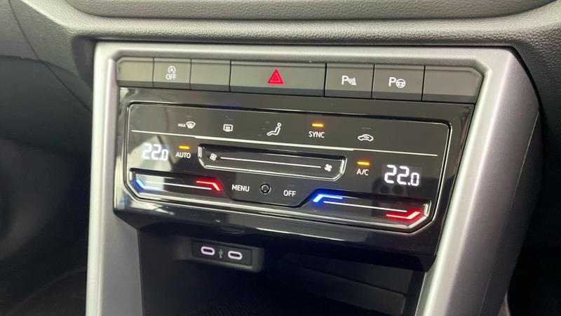 Used Volkswagen T-Roc 2022 for sale - 76452749: Photo 7