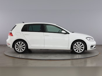 Used Volkswagen Golf 2019 for sale - 79489140: Photo