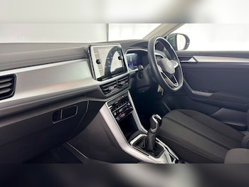 Used Volkswagen T-Roc 2023 for sale - 79263863: Photo