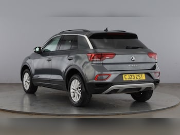 Used Volkswagen T-Roc 2023 for sale - 79263863: Photo