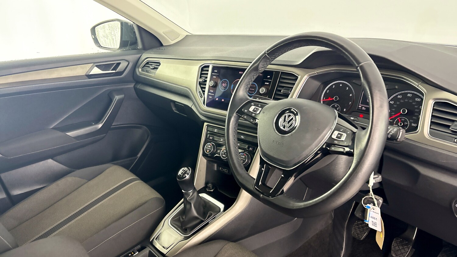 Used Volkswagen T-Roc 2020 for sale - 77602856: Photo 6