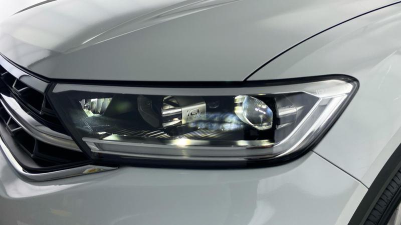 Used Volkswagen T-Roc 2022 for sale - 76588331: Photo 35