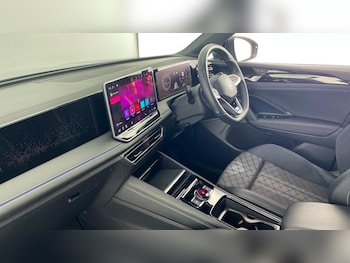 Used Volkswagen Tiguan 2024 for sale - 76028086: Photo