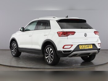 Used Volkswagen T-Roc 2023 for sale - 77708342: Photo