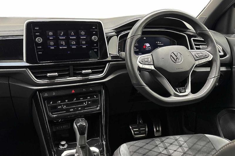 Used Volkswagen T-Roc 2025 for sale - 77381653: Photo 2