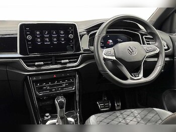 Used Volkswagen T-Roc 2025 for sale - 77381653: Photo