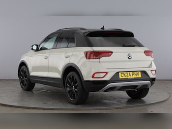 Used Volkswagen T-Roc 2024 for sale - 78724672: Photo