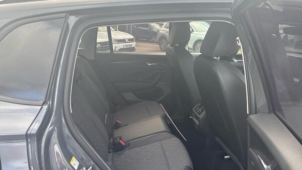 Used Volkswagen Tiguan 2024 for sale - 75517563: Photo 11