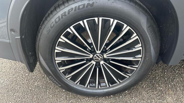 Used Volkswagen Tiguan 2024 for sale - 75517563: Photo 12