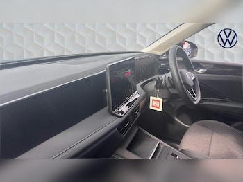 Used Volkswagen Tiguan 2024 for sale - 75517563: Photo 3