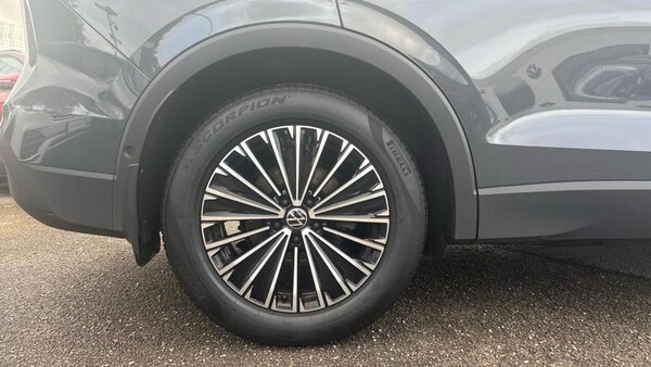 Used Volkswagen Tiguan 2024 for sale - 75517563: Photo 6