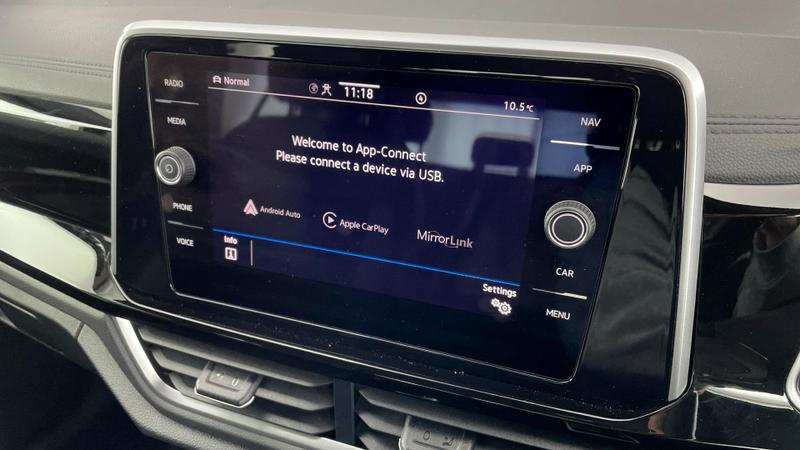 Used Volkswagen T-Roc 2022 for sale - 76504564: Photo 16