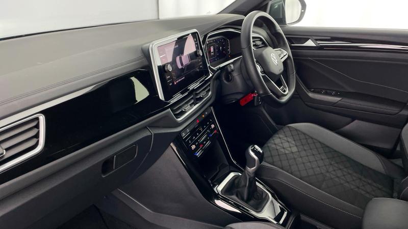 Used Volkswagen T-Roc 2022 for sale - 76504564: Photo 2