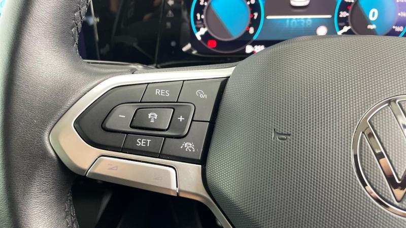 Used Volkswagen Golf 2023 for sale - 75898130: Photo 24