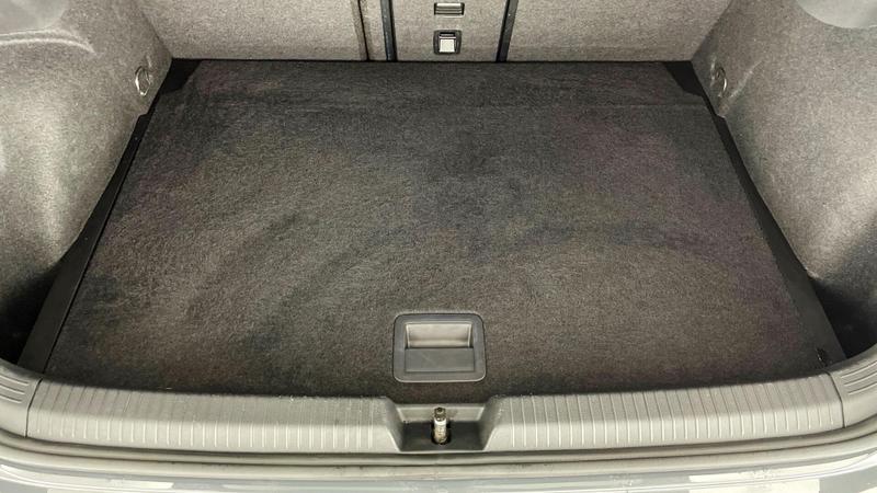 Used Volkswagen Golf 2023 for sale - 75898130: Photo 32