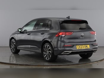 Used Volkswagen Golf 2023 for sale - 75898130: Photo