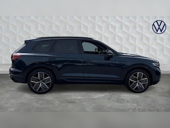 Used Volkswagen Touareg 2025 for sale - 75137656: Photo