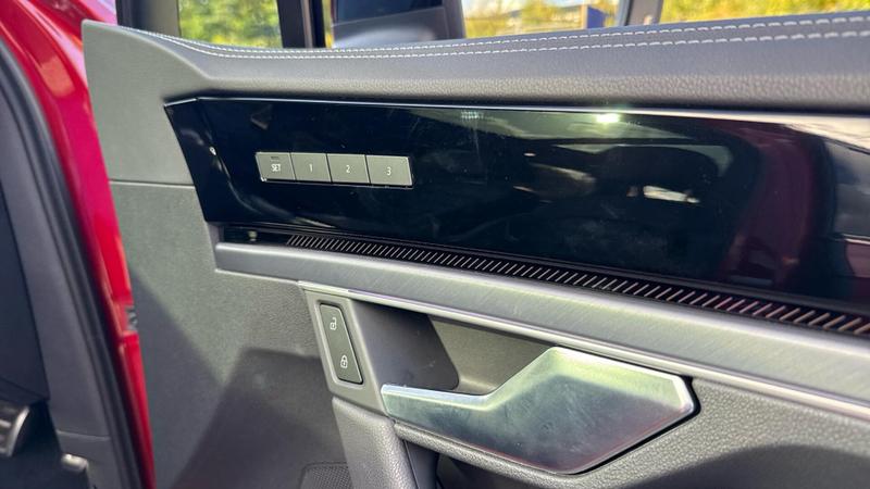 Used Volkswagen Touareg 2025 for sale - 75165544: Photo 23