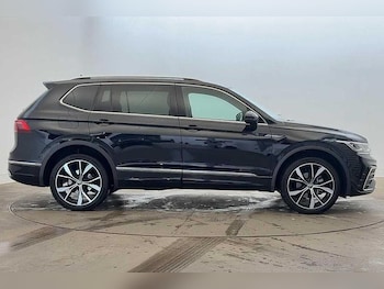 Used Volkswagen Tiguan Allspace 2025 for sale - 77020133: Photo