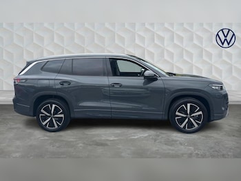 Used Volkswagen Touran 2025 for sale - 76758223: Photo