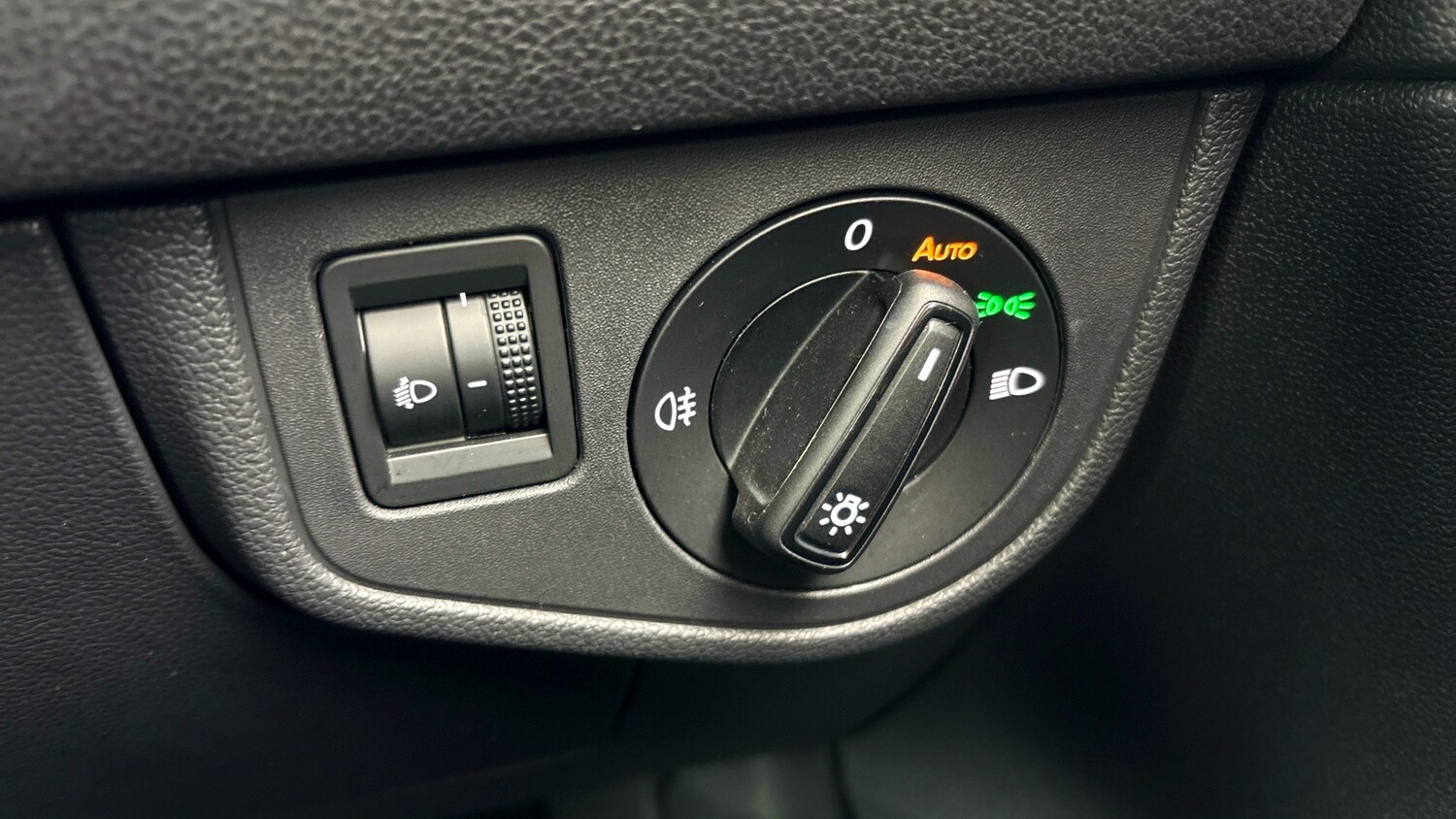 Used Volkswagen Polo 2024 for sale - 77639423: Photo 25