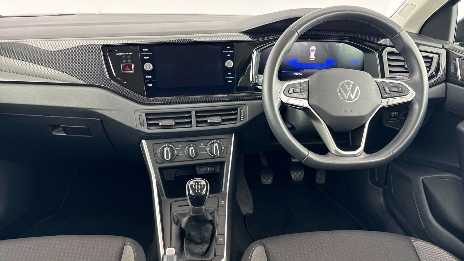 Used Volkswagen Polo 2024 for sale - 77639423: Photo 9